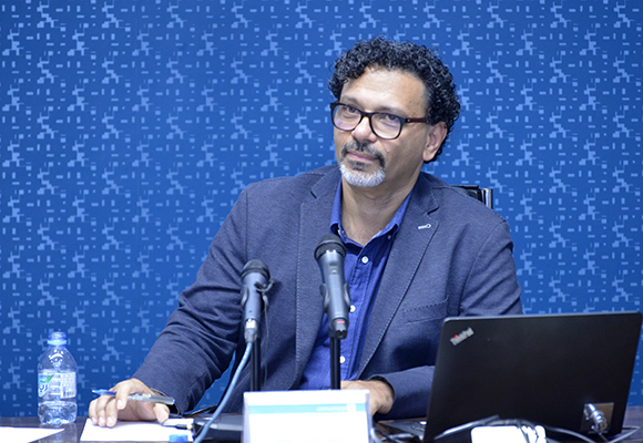 عاطف بطرس العطار 