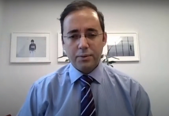 مراد دياني مترئسا جلسة السيمنار