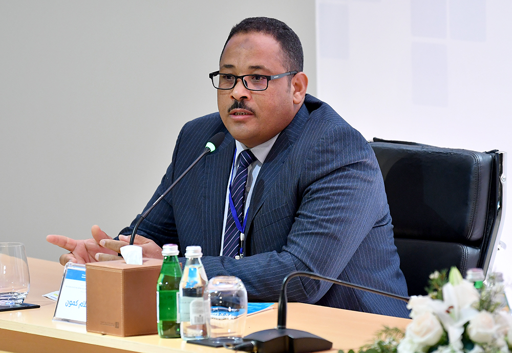 عبد السلام كمون: إشكالية الصراع بين السياسي والعسكري إبان الثورة الجزائرية