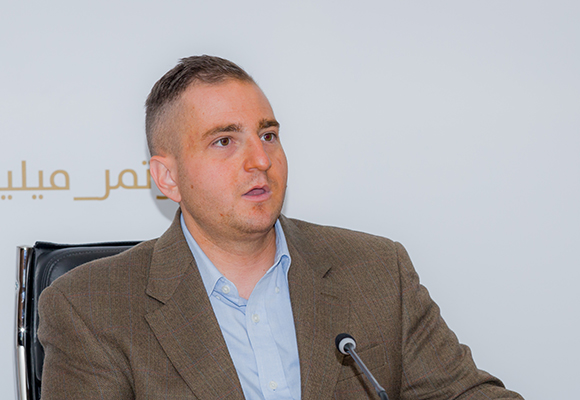 أنطوني تشيمنتي: الإمارات العربية المتحدة والحرب بالوكالة في اليمن: الدور العسكري والسياسي للميليشيات المسلحة