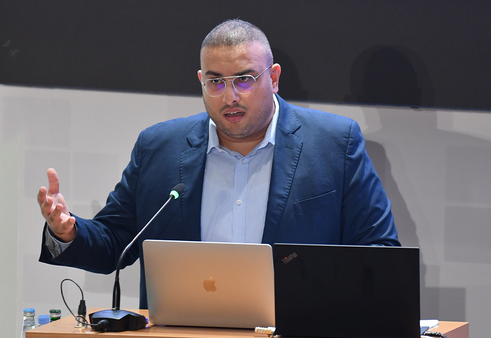 أحمد قاسم حسين: "الحرب اللامتناظرة: الأداء العسكري للمقاومة في عملية ’طوفان الأقصى‘"