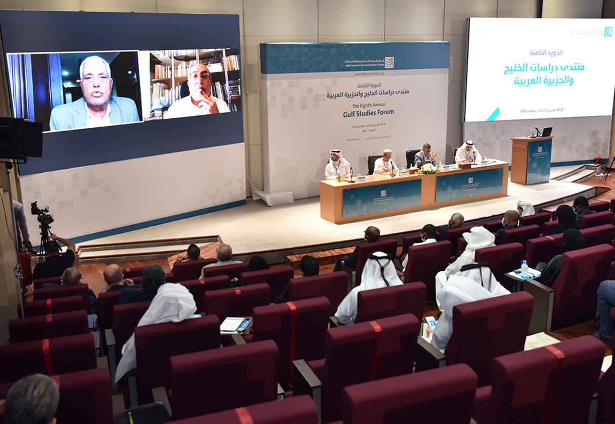 نقاش خلال جلسة "المصالحة الخليجية: قراءة في الخلفيات والتحديات المحتملة (1)"