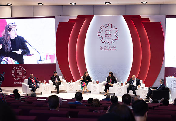 عشر سنوات من الريادة والتميّز: معهد الدوحة للدراسات العليا يحتفي بمسيرته الأكاديمية والمعرفية
