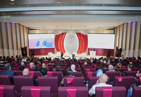 عشر سنوات من الريادة والتميّز: معهد الدوحة للدراسات العليا يحتفي بمسيرته الأكاديمية والمعرفية
