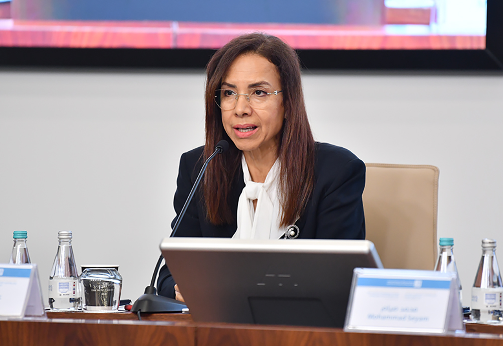 عائشة البصري مترئسة الجلسة الأولى