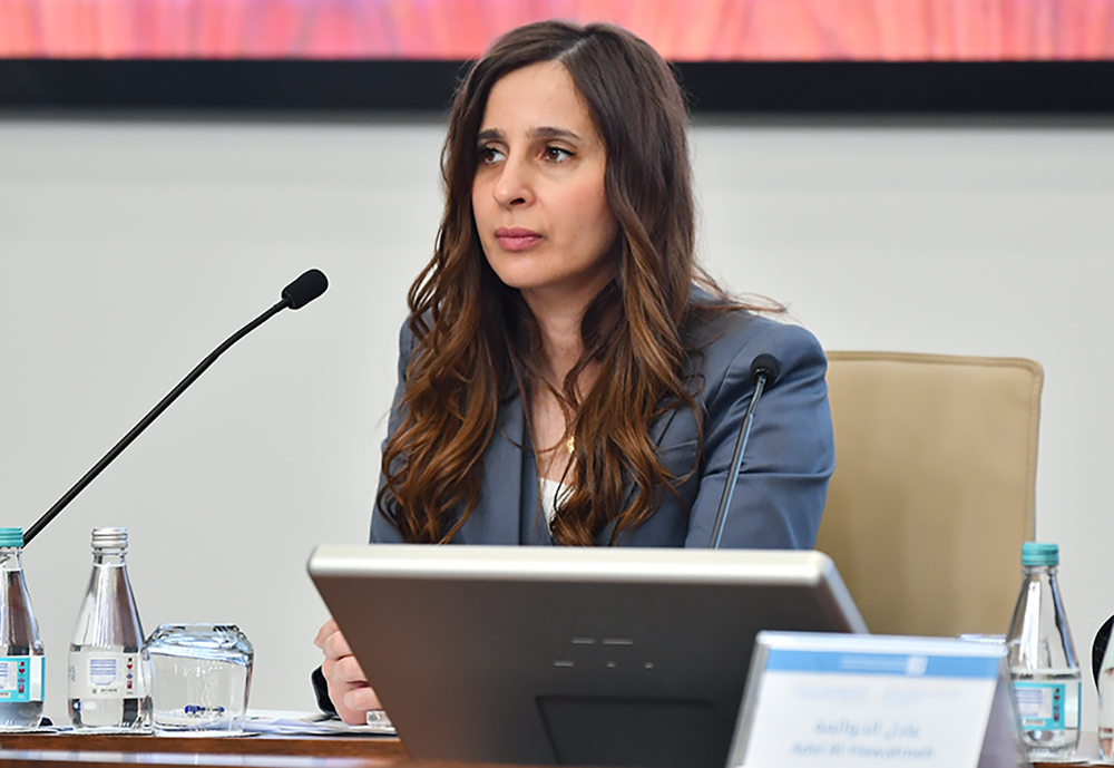 آيات حمدان مترئسة الجلسة الثانية