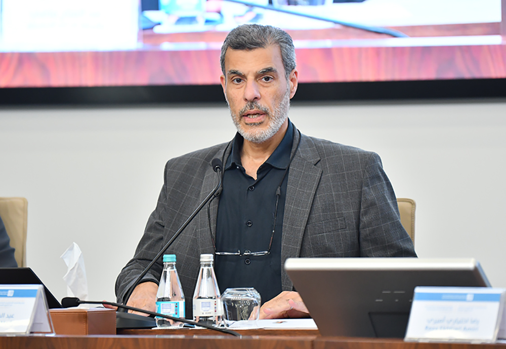 عبد الفتاح ماضي مترئسا الجلسة الثالثة