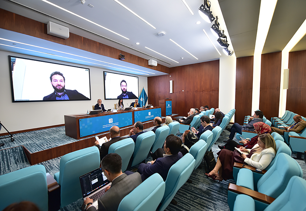 محمد همايون وش - مشاركا عن بعد