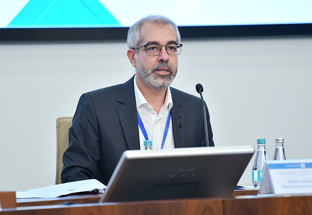 محمد حمشي مترئسا الجلسة السادسة